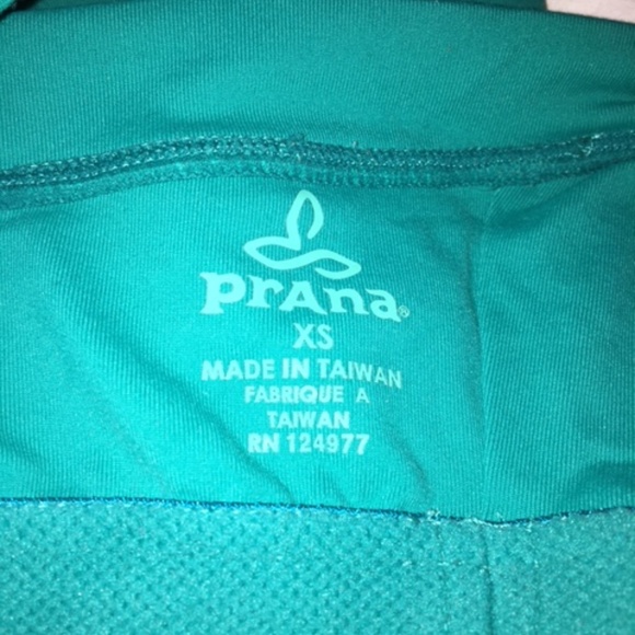 Prana sport tank top with shelf bra XS - Picture 6 of 6